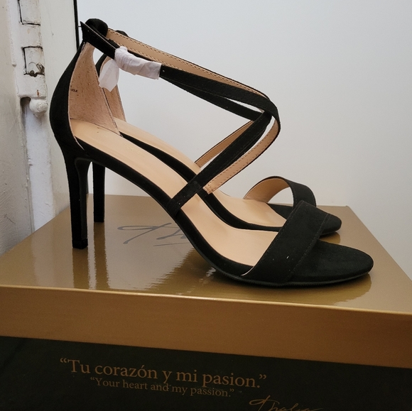 Thalia Sodi Strappy Sandals - Picture 2 of 6